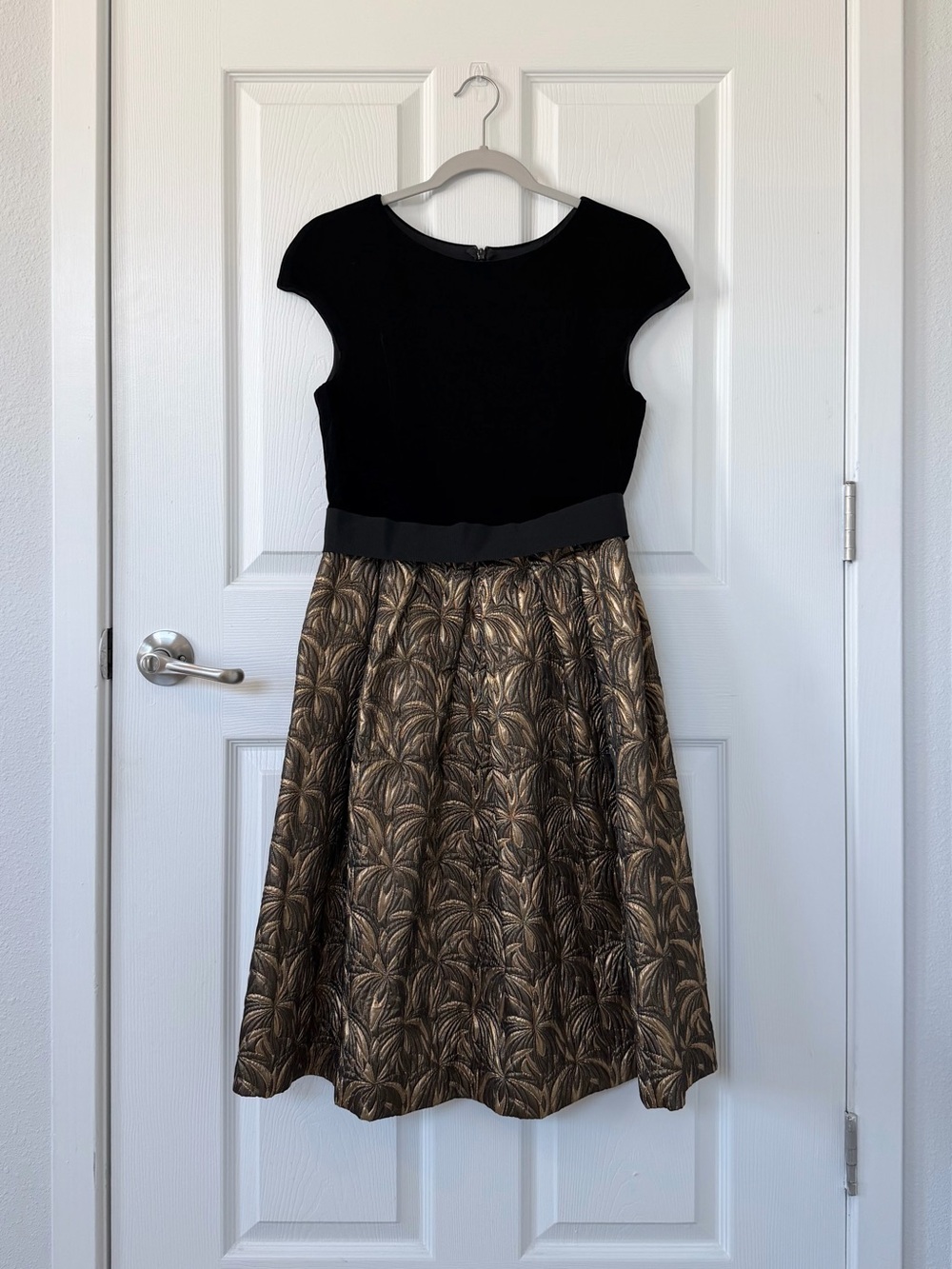 MaxMara Black Velvet & Metallic Gold Jacquard Cap Sleeve Dress with Full Skirt